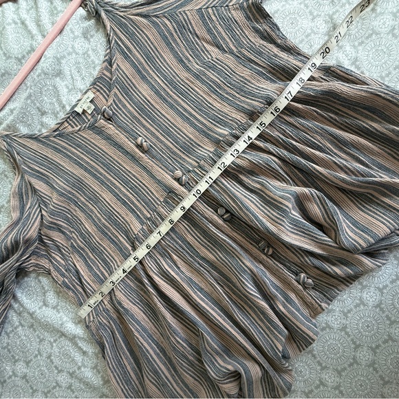 En Crème Striped Boho Cold-Shoulder Top Size XL - Picture 6 of 7